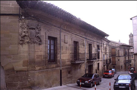 Ramirez De La Piscina Familiaren Jauregia